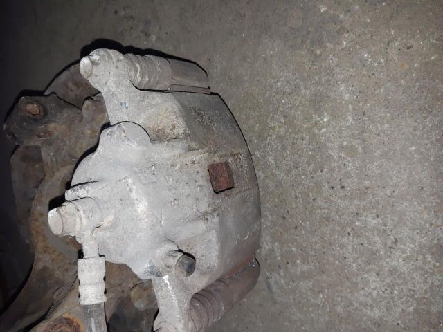 bontott SUZUKI LIANA Jobb első Csonkállvány Kerékaggyal