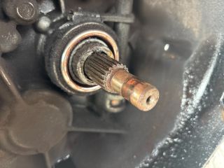 bontott SUZUKI LIANA Váltó (Mechanikus)