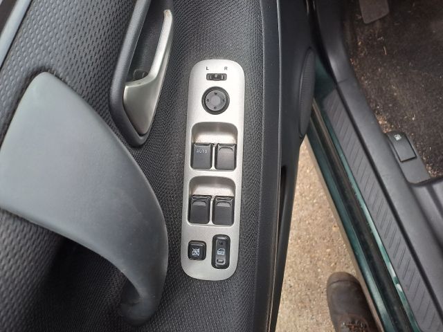 bontott SUZUKI LIANA Bal Motorburkolat