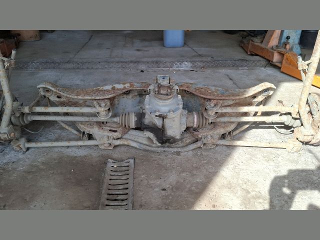 bontott SUZUKI LIANA Hátsó Differenciálmű