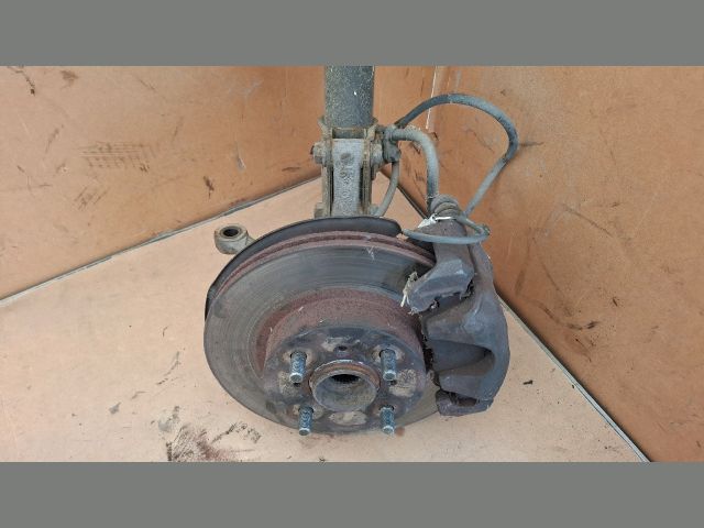 bontott SUZUKI LIANA Jobb első Csonkállvány Kerékaggyal