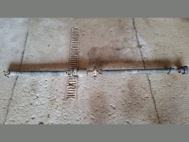 bontott SUZUKI LIANA Kardántengely