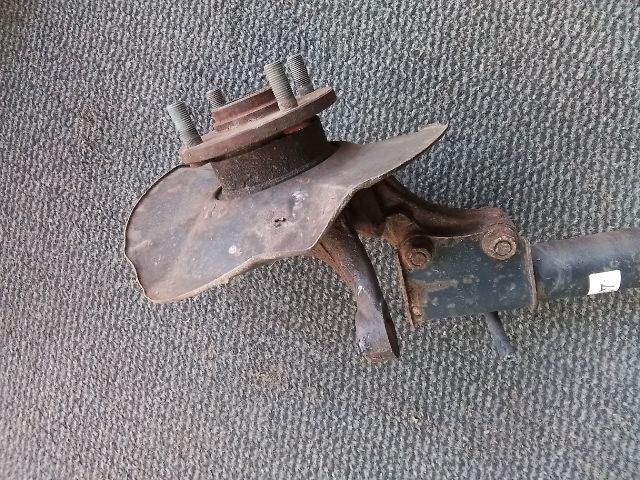 bontott SUZUKI LIANA Bal első Csonkállvány Kerékaggyal