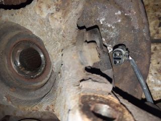 bontott SUZUKI LIANA Bal első Csonkállvány Kerékaggyal