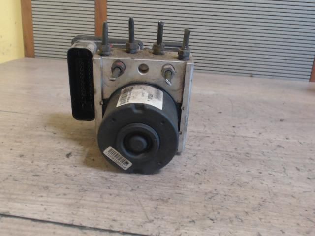 bontott SUZUKI LIANA ABS Kocka