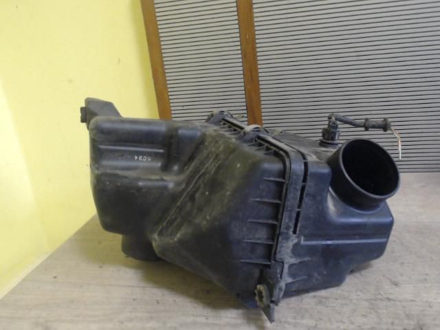 bontott SUZUKI LIANA Légszűrő Ház