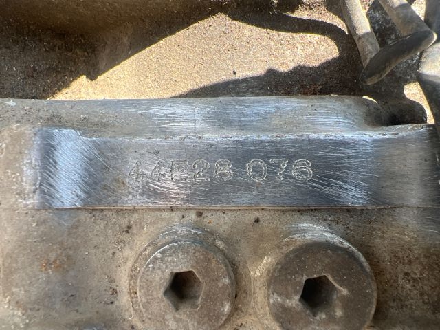 bontott SUZUKI LIANA Váltó (Mechanikus)