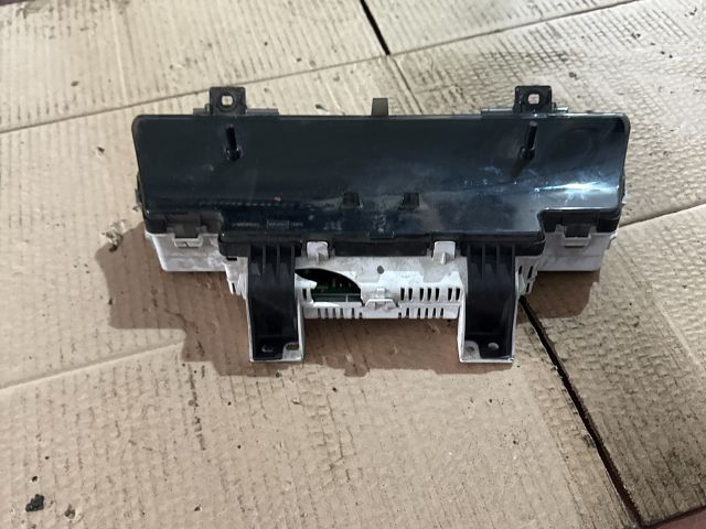 bontott SUZUKI LIANA Kilométeróra