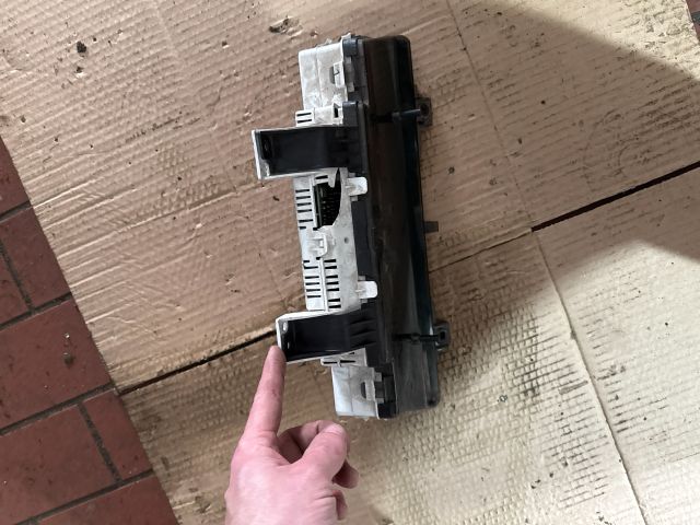 bontott SUZUKI LIANA Kilométeróra