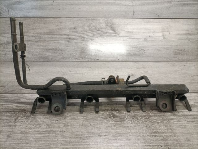 bontott SUZUKI LIANA Porlasztó Sor / Híd