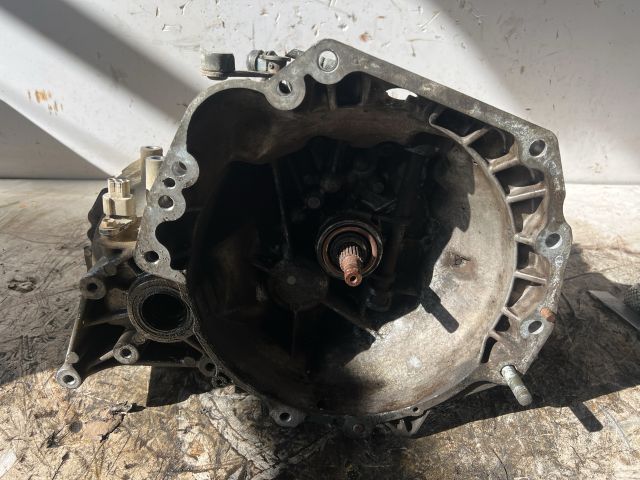 bontott SUZUKI LIANA Váltó (Mechanikus)