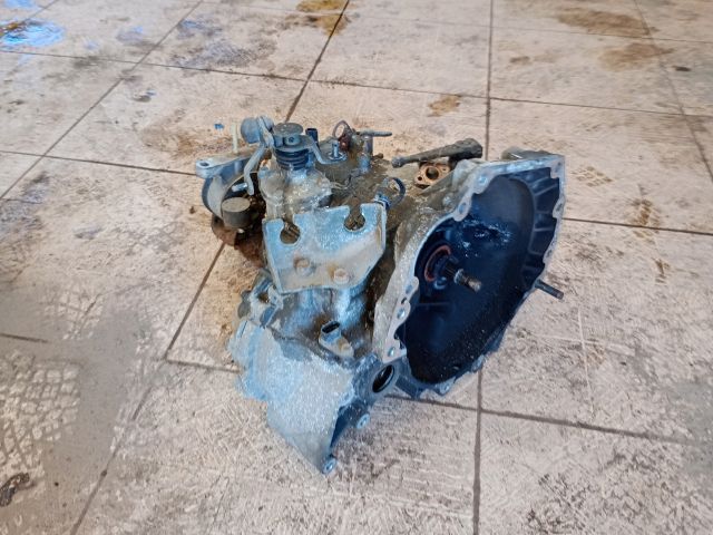 bontott SUZUKI LIANA Váltó (Mechanikus)