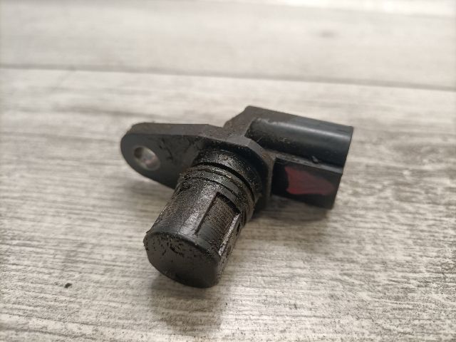 bontott SUZUKI LIANA Vezérműtengely Fordulatszám Jeladó