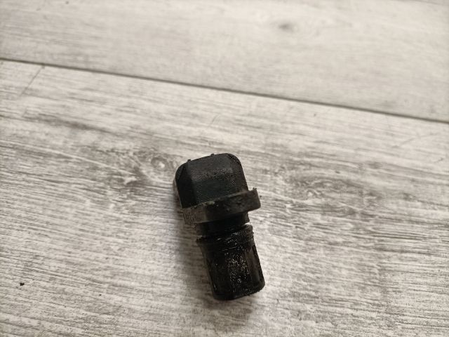 bontott SUZUKI LIANA Vezérműtengely Fordulatszám Jeladó