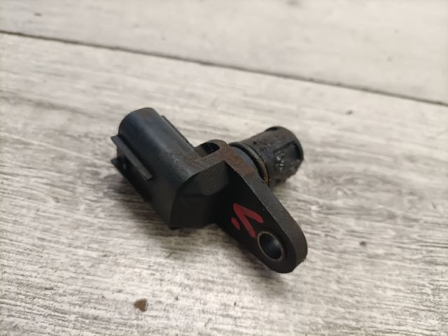 bontott SUZUKI LIANA Vezérműtengely Fordulatszám Jeladó