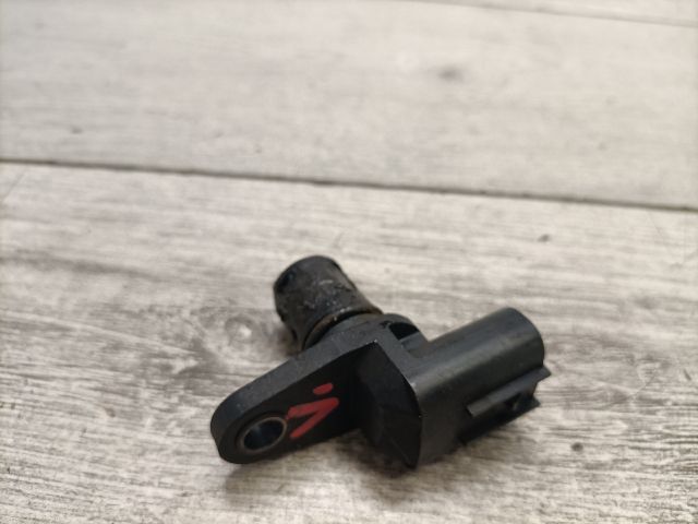 bontott SUZUKI LIANA Vezérműtengely Fordulatszám Jeladó