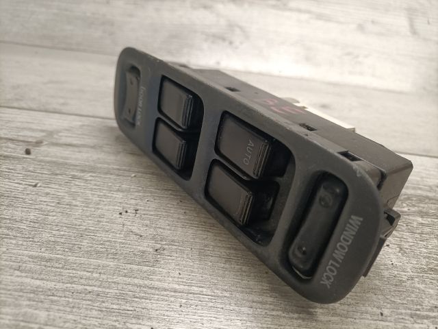 bontott SUZUKI LIANA Ablakemelő Kapcsoló Négyes / Kettes