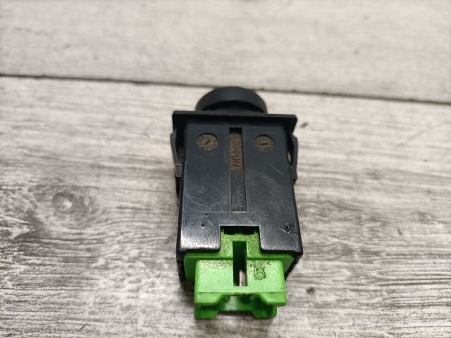 bontott SUZUKI LIANA Ablakfűtés Kapcsoló