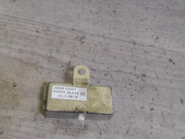 bontott SUZUKI LIANA Antenna Erősítő