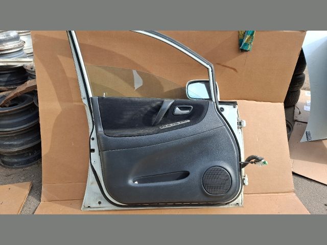 bontott SUZUKI LIANA Bal első Ajtó (Részeivel)