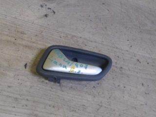 bontott SUZUKI LIANA Bal első Belső Kilincs