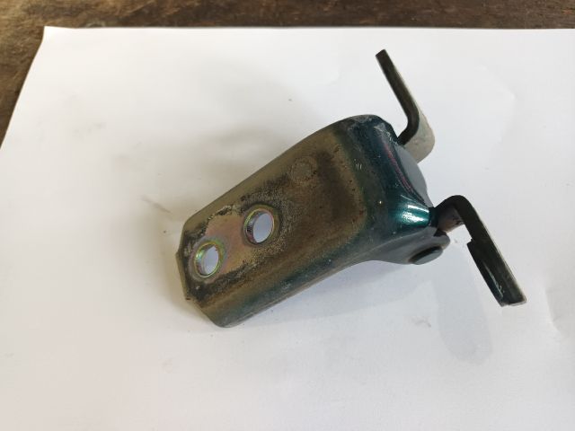 bontott SUZUKI LIANA Bal első Felső Zsanér