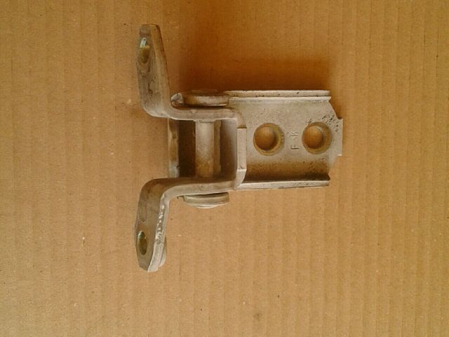 bontott SUZUKI LIANA Bal első Felső Zsanér