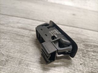 bontott SUZUKI LIANA Bal hátsó Ablakemelő Kapcsoló