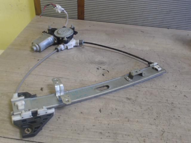 bontott SUZUKI LIANA Bal hátsó Ablakemelő Szerkezet (Elektromos)
