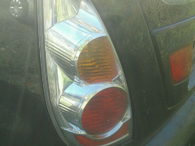 bontott SUZUKI LIANA Bal hátsó Ajtó (Üres lemez)