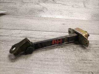 bontott SUZUKI LIANA Bal hátsó Ajtóhatároló