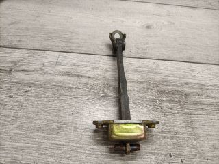 bontott SUZUKI LIANA Bal hátsó Ajtóhatároló