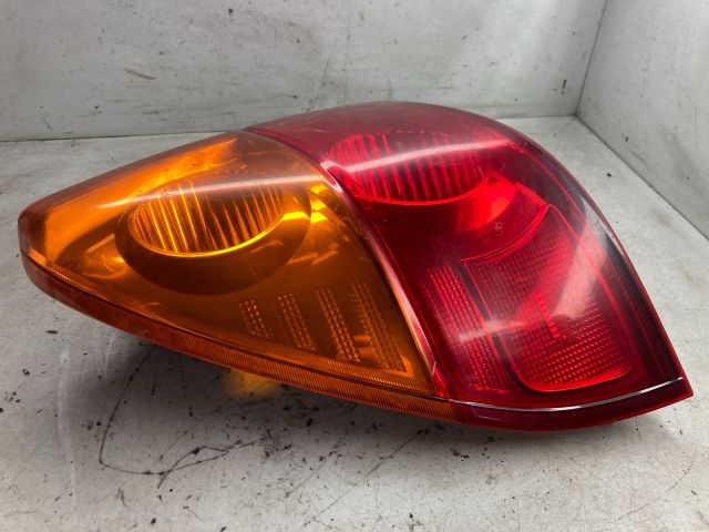 bontott SUZUKI LIANA Bal Hátsó Lámpa