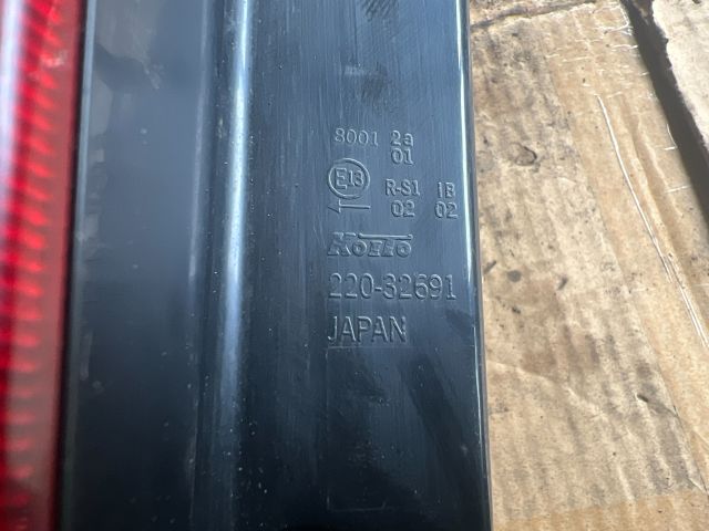 bontott SUZUKI LIANA Bal Hátsó Lámpa