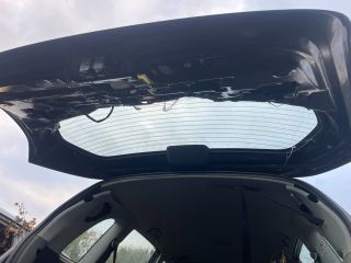 bontott SUZUKI LIANA Csomagtérajtó (Üres lemez)