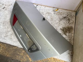 bontott SUZUKI LIANA Csomagtérajtó (Üres lemez)