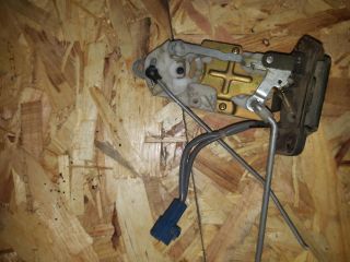 bontott SUZUKI LIANA Csomagtérajtó Zárszerkezet