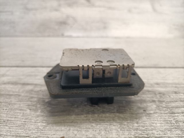 bontott SUZUKI LIANA Előtét Ellenállás Fűtőmotor