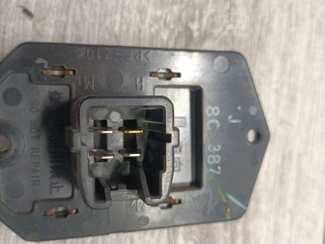 bontott SUZUKI LIANA Előtét Ellenállás Fűtőmotor