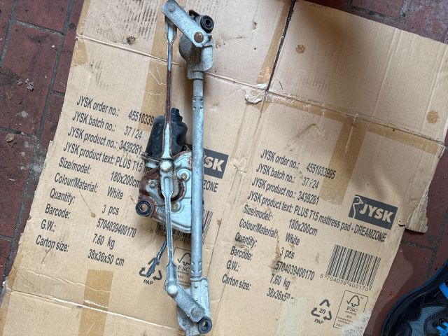 bontott SUZUKI LIANA Első Ablaktörlő Szerkezet Motorral