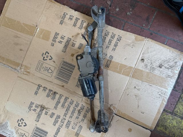 bontott SUZUKI LIANA Első Ablaktörlő Szerkezet Motorral