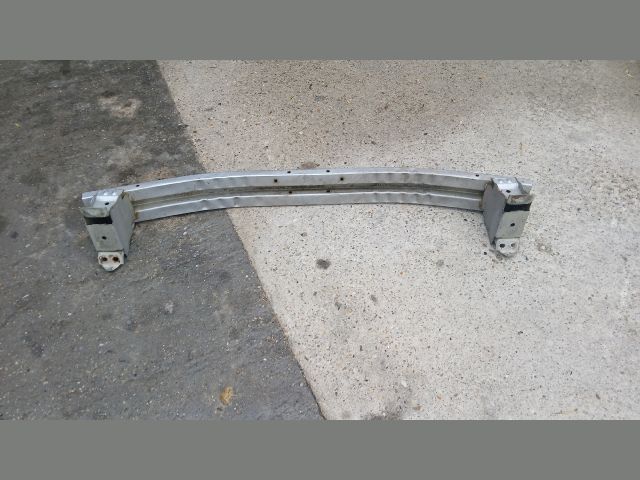 bontott SUZUKI LIANA Első Lökhárító Merevítő (Fém)