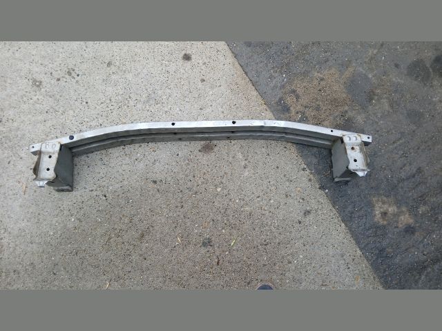 bontott SUZUKI LIANA Első Lökhárító Merevítő (Fém)