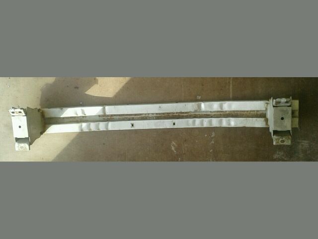 bontott SUZUKI LIANA Első Lökhárító Merevítő (Fém)