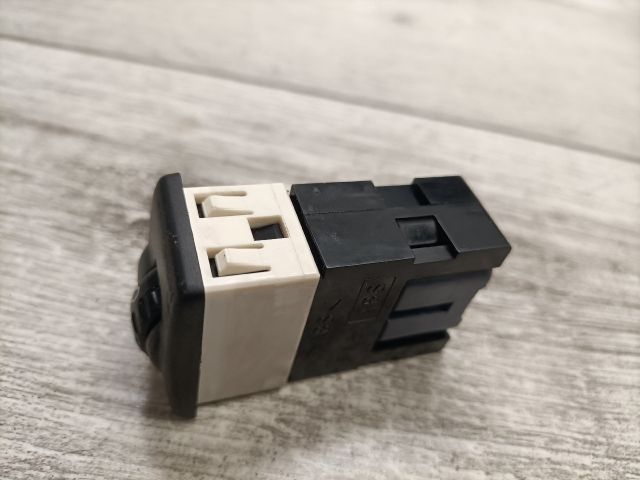 bontott SUZUKI LIANA Fényszórómagasság Állító Kapcsoló