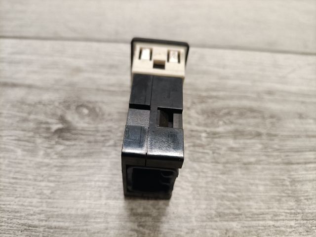 bontott SUZUKI LIANA Fényszórómagasság Állító Kapcsoló