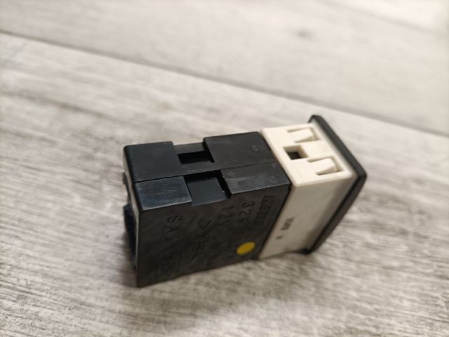 bontott SUZUKI LIANA Fényszórómagasság Állító Kapcsoló