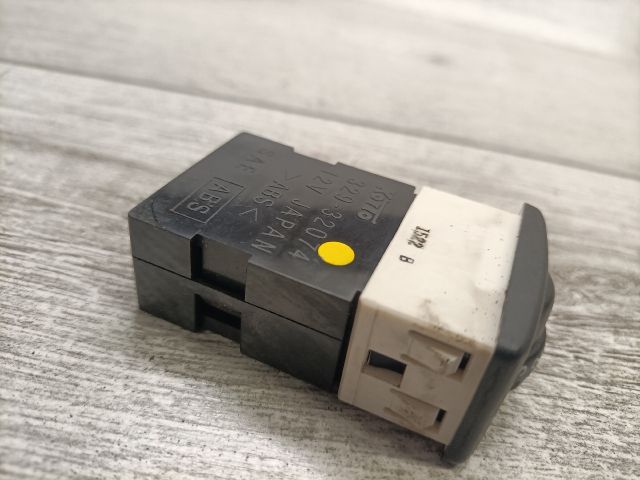 bontott SUZUKI LIANA Fényszórómagasság Állító Kapcsoló