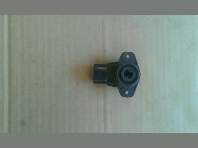 bontott SUZUKI LIANA Fojtószelep Jeladó