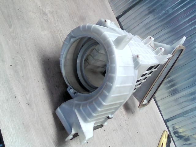 bontott SUZUKI LIANA Fűtés Box